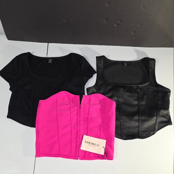 Shein Set Of 3 NWOT 2 Black and 1 Hot Pink Sexy Crop Women's Tops Set Size S - Picture 1 of 16